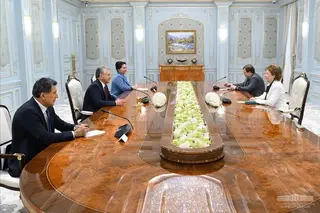 President of Uzbekistan notes the importance of active inter-parliamentary interaction between Uzbekistan and Russia