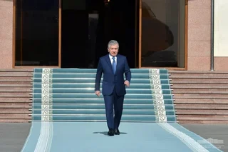 Ўзбекистон Президенти Душанбега жўнаб кетди