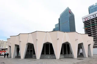 В Ташкенте на месяц закроют наземный вестибюль станции метро «Дружбы Народов»