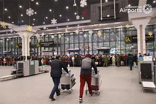 People, meeting passengers, allowed to enter airports of Uzbekistan