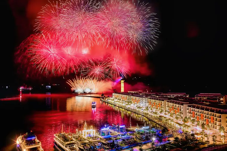 Sun Group Facilities in Ha Long Connect Bay Cruises With Shore ...