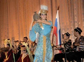 Uzbek dancing, singing art presented in Russia