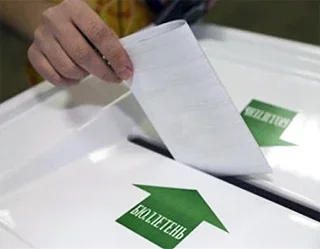 Russians in Uzbekistan vote for Putin