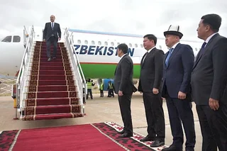 Prime Minister of Uzbekistan Abdulla Aripov arrives in Kyrgyzstan