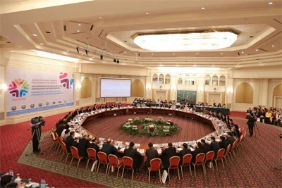 Tashkent hosts forum on social partnership