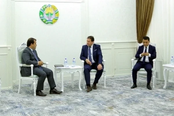 The Chairman of the Chamber of Commerce and Industry met with the Chairman of the Committee for Eastern Europe of the Hamburg Chamber of Commerce