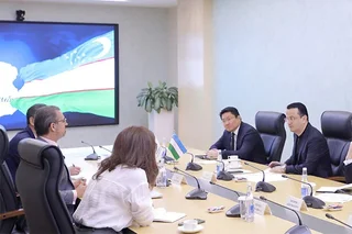 Laziz Qudratov YeTTB vakili bilan sarmoyaviy hamkorlikni rivojlantirish masalalarini muhokama qildi