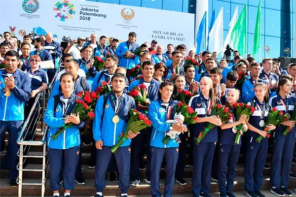 Спортсмены Узбекистана вернулись с Азиатских игр (фото)