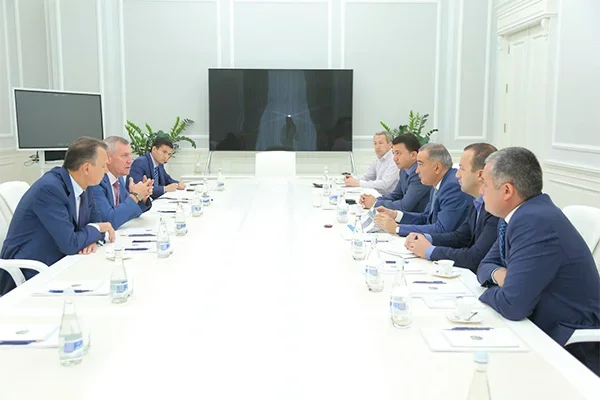 Глава Ташкента и гендиректор «БЕЛКОММУНМАШ» обсудили вопросы сотрудничества