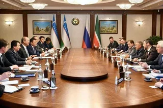 Премьер-министр Абдулла Арипов провел встречу Раисом Республики Татарстан