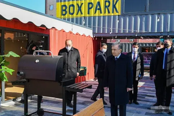 President gets acquainted with the roadside infrastructure