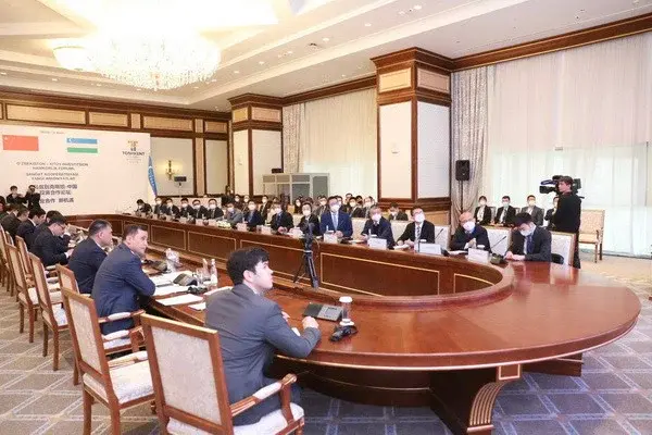 Uzbekistan and China discuss opportunities for deepening industrial cooperation on the sidelines of the Tashkent International Investment Forum
