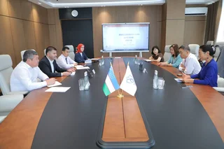 Агентство по развитию фармотрасли Узбекистана обсудило сотрудничество с Beijing SaituoSen Biotechnology