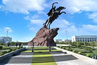 President Shavkat Mirziyoyev attends the opening ceremony of the Jaloliddin Manguberdi Memorial Complex