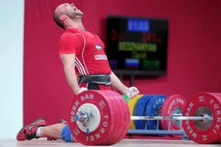 Руслан Нурудинов стал чемпионом мира по тяжелой атлетике