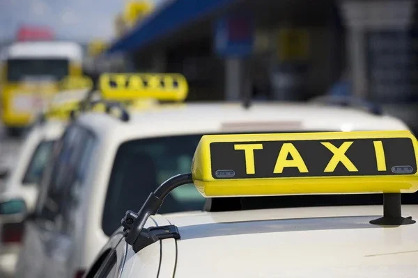 Over 31,000 taxi drivers become self-employed in Uzbekistan