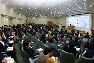 Обсуждены меры по коренному совершенствованию деятельности в сфере поддержки женщин и укрепления института семьи