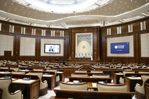Все противоречия и неясности в законодательстве толкуются в пользу человека