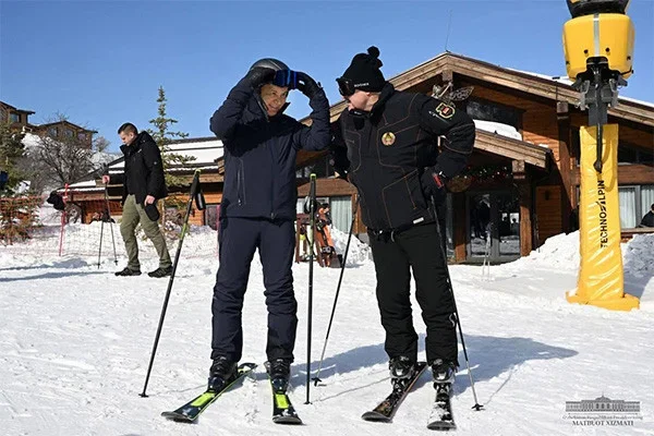 Shavkat Mirziyoyev and Alexander Lukashenko went skiing