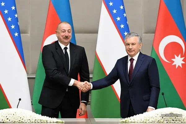 Ўзбекистон ва Озарбайжон Президентлари икки томонлама ҳамкорликни кенгайтириш бўйича режаларни муҳокама қилдилар
