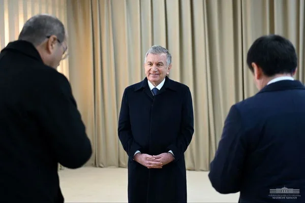 “I instructed the Prime Minister to deliver 1,000 buses to Tashkent by March,” Shavkat Mirziyoyev