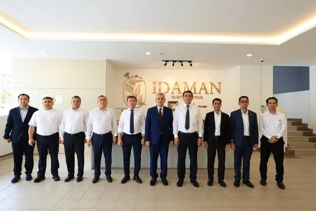 Ferghana Delegation Reviews Malaysian Housing Project