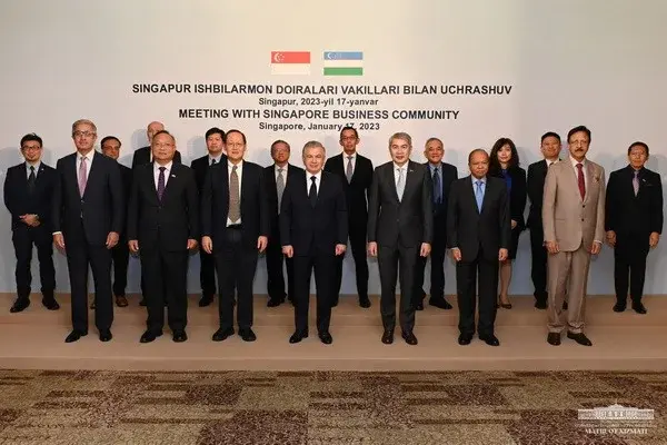 President of Uzbekistan visits the school named after Lee Kuan Yew and held a meeting with the business community of Singapore