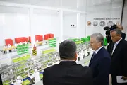 Президент Узбекистана ознакомился с птицеводческим кластером в Балыкчи