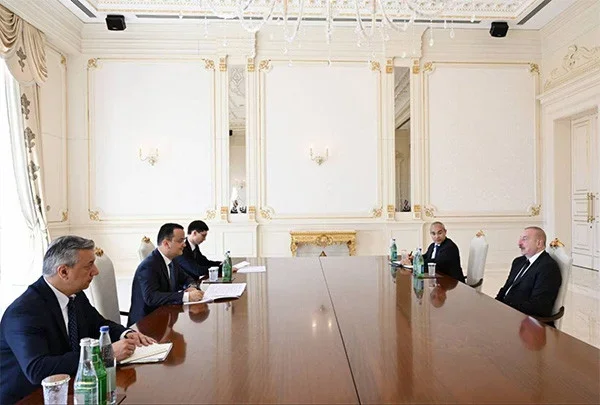 President of Azerbaijan meets with the Minister of Investment, Industry and Trade of Uzbekistan