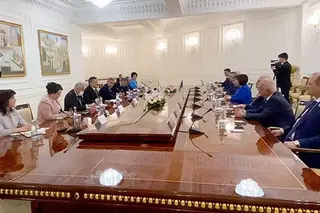 Узбекистан — Азербайджан: расширятся межпарламентские связи
