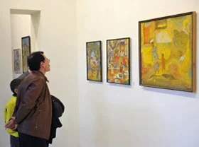 Sadyk Rakhmanov’s solo exhibition opens his world of color