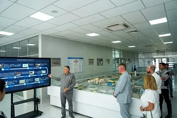Делегация Пермского края посетила завод Uzbekistan GTL