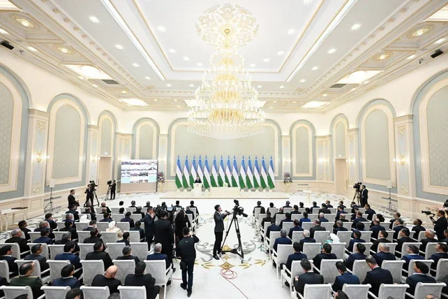 Президентимиз қишлоқ хўжалиги ходимлари билан мулоқот қилди
