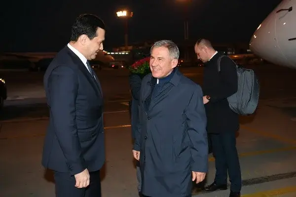 President of of Tatarstan arrives on a working visit to Uzbekistan