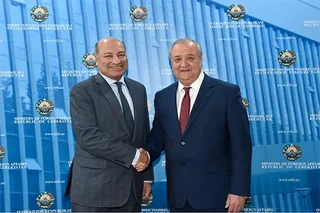 Абдулазиз Камилов ЕТТБ Президенти билан учрашди