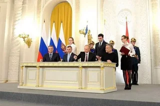 В Кремле подписали договоры о вступлении новых территорий в состав Российской Федерации