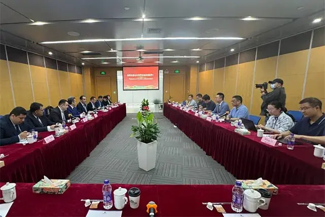 Uzbekistan and Wanda Information Discuss Joint Projects in Digital Transformation and Smart Cities