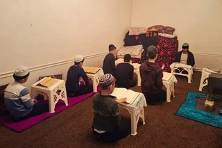 Samarqand viloyatida ruxsatnomalarsiz va malakali kadrlarsiz faoliyat yuritgan noqonuniy “hujra” fosh etildi