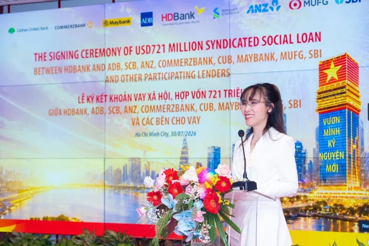 HDBank secures record international syndicated social loan in Vietnam