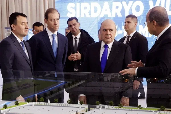 Mikhail Mishustin visits the exhibition "Made in Uzbekistan" in Samarkand