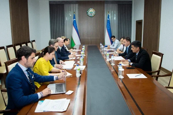 Uzbekistan to develop transport corridors in cooperation with Europe