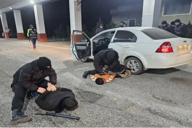 Qurol, giyohvand moddalar va inson savdosi: huquq-tartibot idoralari butun mamlakat bo‘ylab reydlar o‘tkazdi