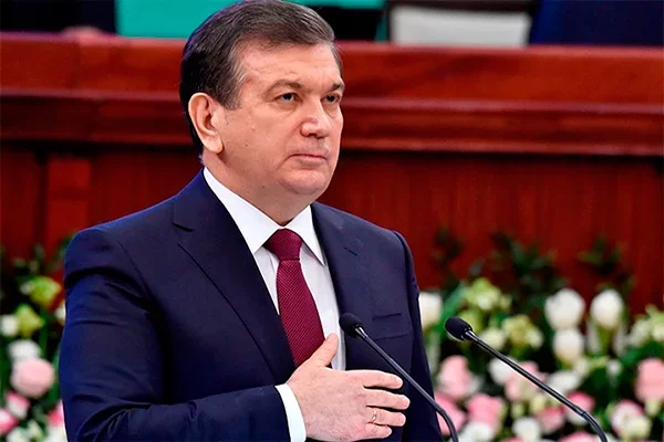 Президент посетил Академию МВД Узбекистана