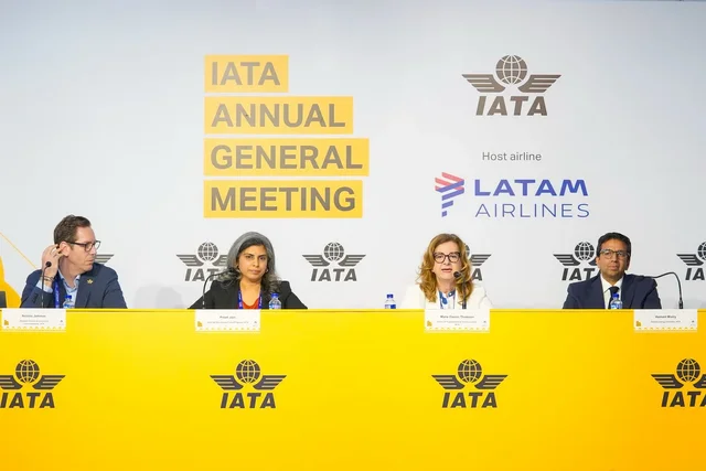IATA предупреждает о критической нехватке SAF на фоне углубляющегося кризиса авиакеросина
