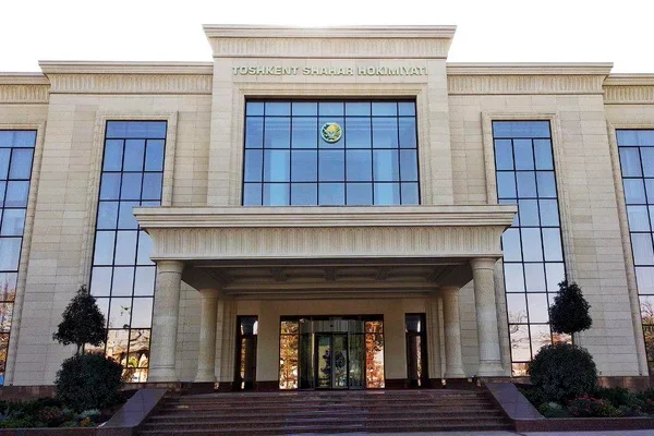 Жители столичных махаллей получат льготы на пользование платной парковкой