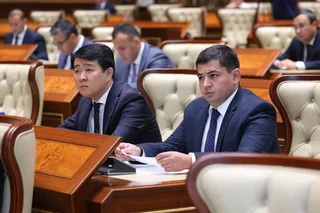 На законодательном уровне регулируются отношения в области безопасности гидротехнических сооружений