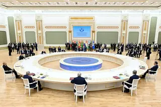 Мирзиёев предложил предупреждать об ограничениях экспорта