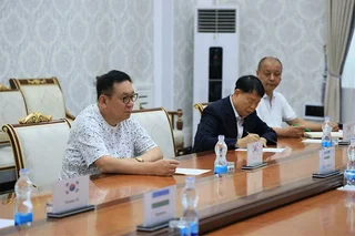 Южнокорейская AHA Co., Ltd запускает в Узбекистане производство электронных досок и зарядных станций