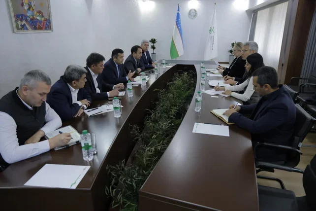 O'zbekiston va BCI barqaror paxta yetishtirish bo'yicha hamkorlikni mustahkamlamoqda