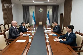 Natixis и Минтранс Узбекистана планируют обновление парка самолетов и поездов